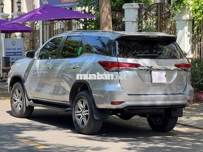 CẦN BÁN NHANH TOYOTA FORTUNER 2020 AT