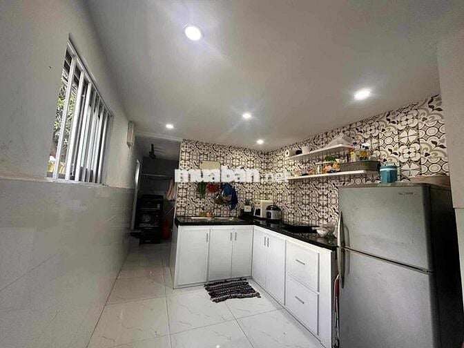 LÔ GÓC - GẦN ĐƯỜNG CHÍNH - HẢI CHÂU - KIỆT THÔNG.🍀