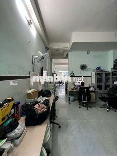 🧣Cần Bán nhà 1trệt 2lầu 3pn 3wc 1bếp Sổ Hồng hoàn công