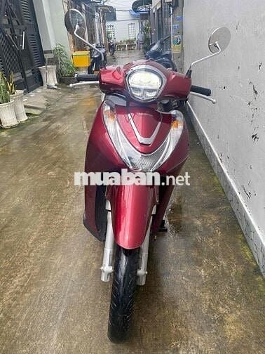 XE SH MODE MÀU ĐỎ.