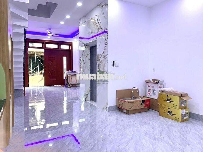 CHO THUÊ NHÀ MỚI XÂY ĐẸP 4 TẦNG CÓ THANG MÁY KHU ACC VĨNH HOÀ