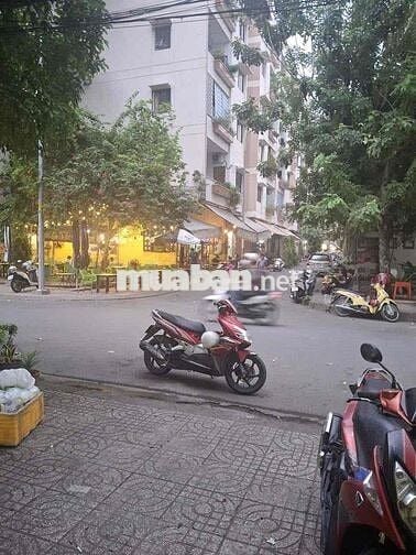 Mặt bằng 8x21 góc ngã 3 đối diện chung cư khu cao lỗ Q8