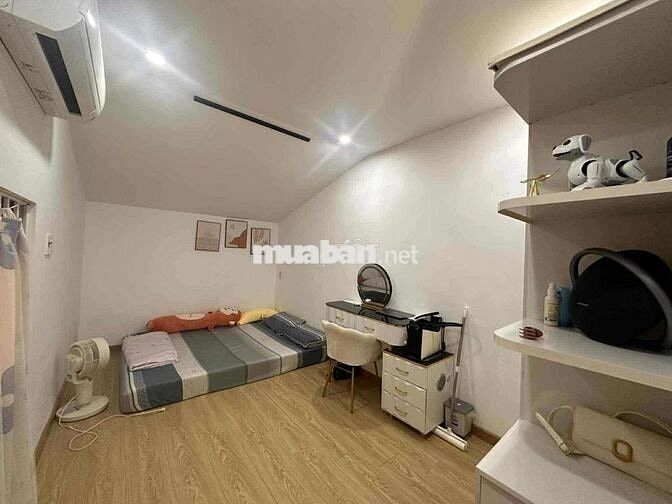 LÔ GÓC - GẦN ĐƯỜNG CHÍNH - HẢI CHÂU - KIỆT THÔNG.🍀