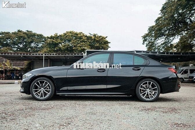 BMW 320i Sport Line 2021 siêu lướt 30000 km