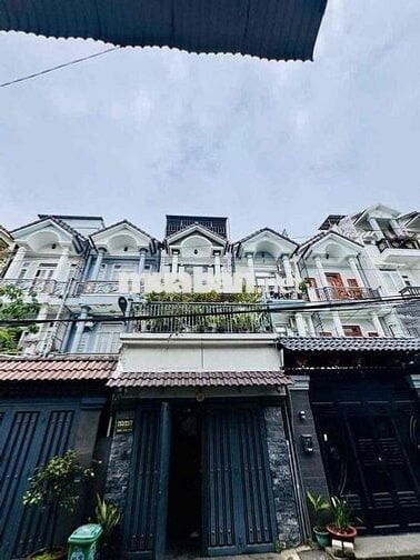 Nhà Đẹp Đường Thông Xe Tải, Tại thạnh lộc 19, Quận 12