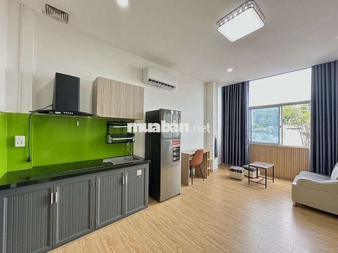 Căn Hộ 2 PN Ban Công Có Thang Máy Hẻm Rộng Vị Trí Di Chuyển Tiện Lợi