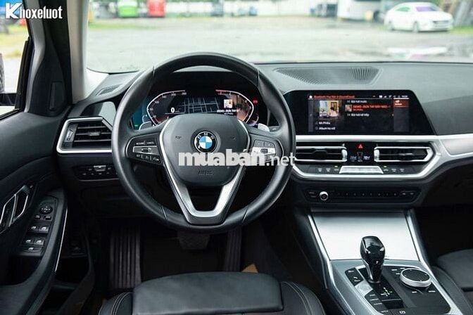 BMW 320i Sport Line 2021 siêu lướt 30000 km