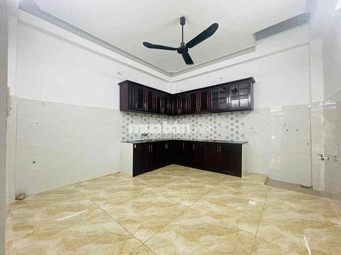 💎 💎 💎 NHÀ GẦN SÂN BAY HẺM XE TẢI 4❌18M CÓ 4PN 4WC NGUYỄN VĂN CÔNG