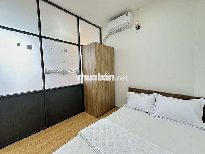 Căn Hộ 2 PN Ban Công Có Thang Máy Hẻm Rộng Vị Trí Di Chuyển Tiện Lợi