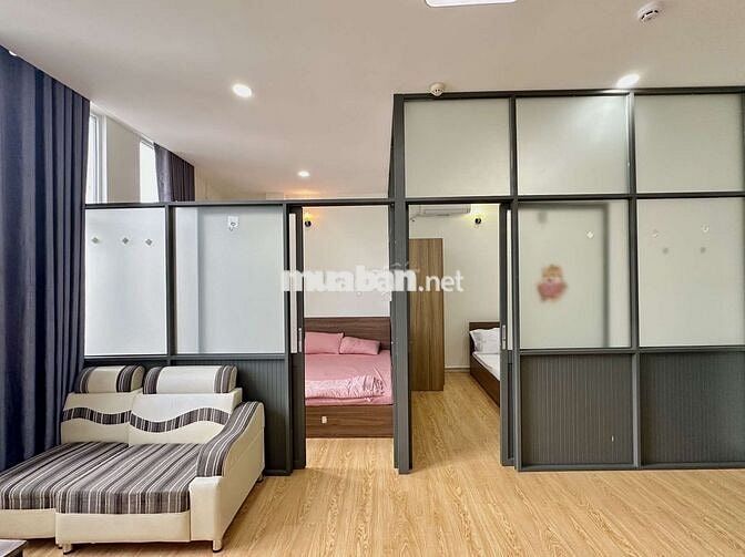 Căn Hộ 2 PN Ban Công Có Thang Máy Hẻm Rộng Vị Trí Di Chuyển Tiện Lợi