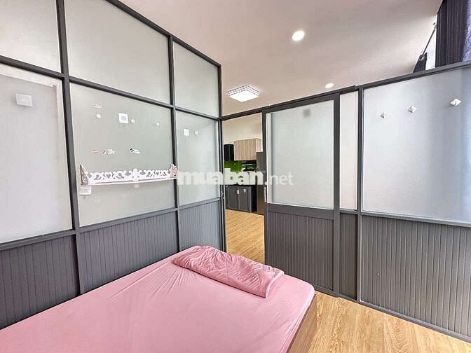 Căn Hộ 2 PN Ban Công Có Thang Máy Hẻm Rộng Vị Trí Di Chuyển Tiện Lợi