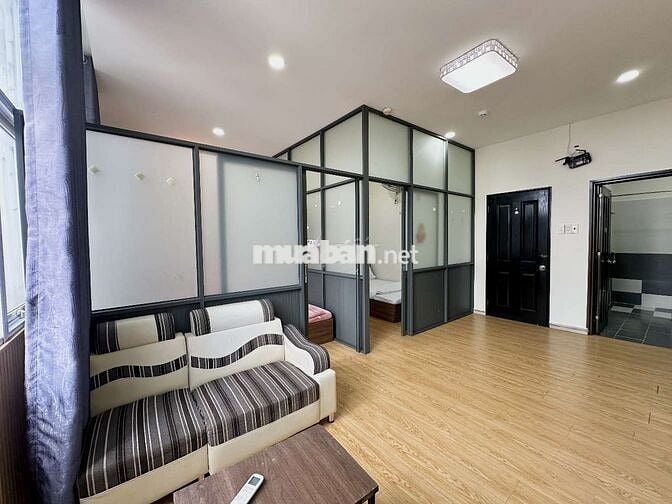 Căn Hộ 2 PN Ban Công Có Thang Máy Hẻm Rộng Vị Trí Di Chuyển Tiện Lợi