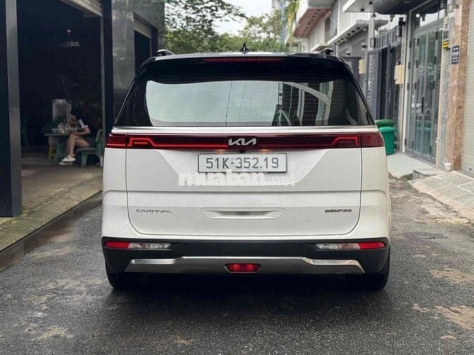 Kia Carnival Signature 2022 7 Ghế 2022