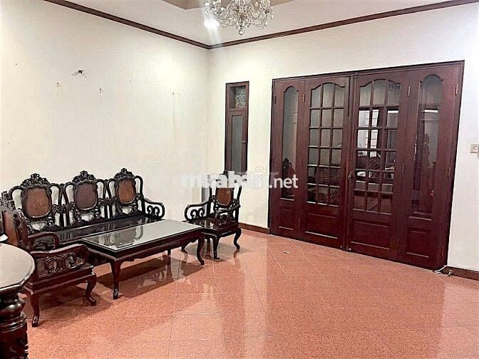 BIỆT THỰ CHÂU ÂU-NGANG 10.5M- GẦN QUẬN 1-190M2- 6PN- GARA ÔTÔ NGỦ NHÀ