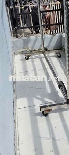 Nhà bán hẻm 271 Lê Văn Lương hẻm cao nhà đẹp có ban công rộng