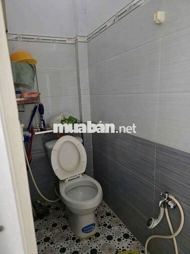 Nhà bán hẻm 271 Lê Văn Lương hẻm cao nhà đẹp có ban công rộng