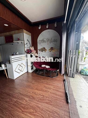 cần sang mbkd 15tr (đang thuê 8tr/th)