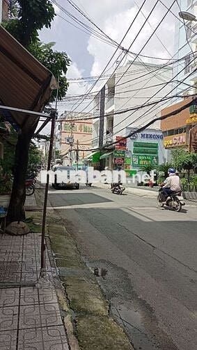 15 Phòng, 6 Tầng, 105M2, Từng là Khách Sạn