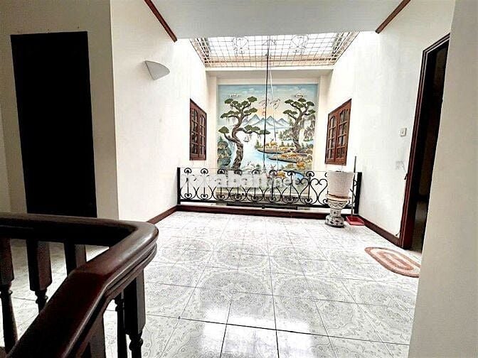 BIỆT THỰ CHÂU ÂU-NGANG 10.5M- GẦN QUẬN 1-190M2- 6PN- GARA ÔTÔ NGỦ NHÀ