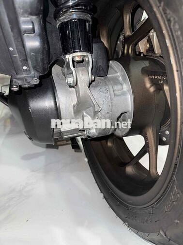 xe vario 160 ABS Màu trắng nhám -mâm vàng đồng