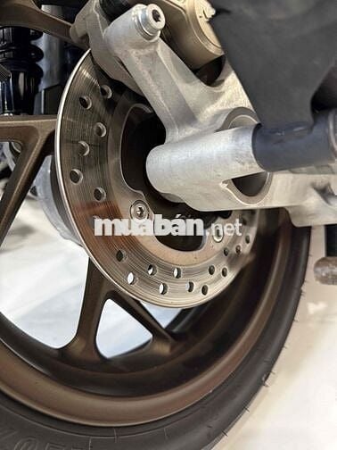 xe vario 160 ABS Màu trắng nhám -mâm vàng đồng