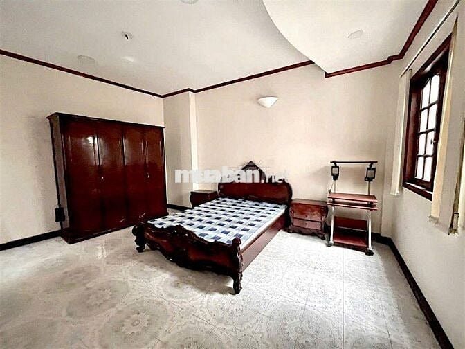 BIỆT THỰ CHÂU ÂU-NGANG 10.5M- GẦN QUẬN 1-190M2- 6PN- GARA ÔTÔ NGỦ NHÀ