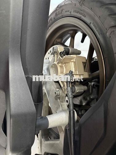 xe vario 160 ABS Màu trắng nhám -mâm vàng đồng