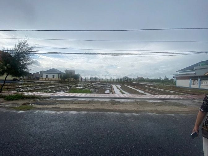 do vấn đề cá nhân nên tôi bán lô đất tại nam định quất lâm sát biển gi