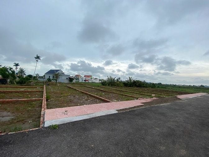 do vấn đề cá nhân nên tôi bán lô đất tại nam định quất lâm sát biển gi