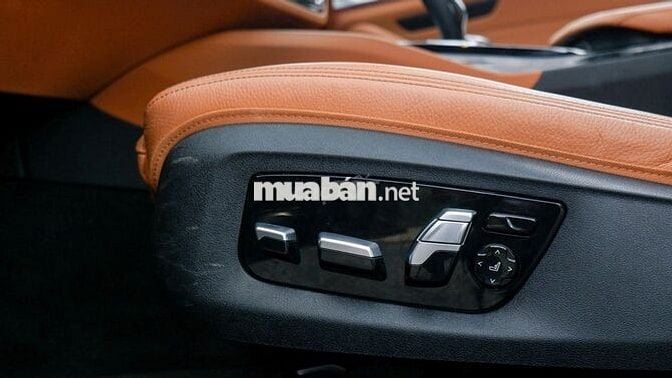 BMW 5 Series 2022 520i M Sport - 30000 km