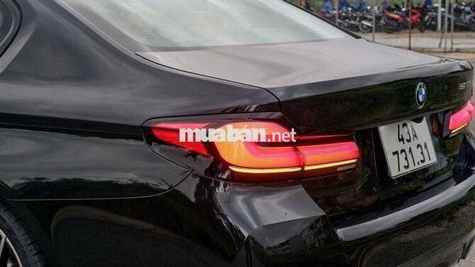 BMW 5 Series 2022 520i M Sport - 30000 km