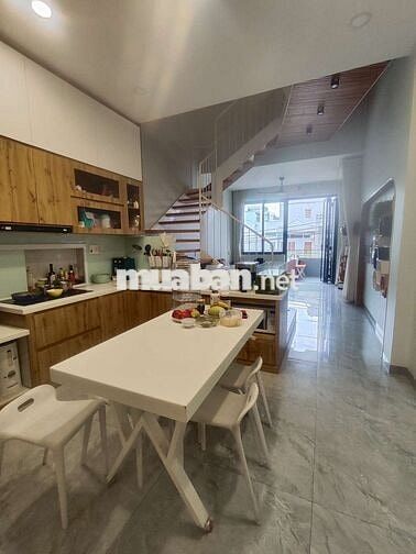 Bán nhà mặt tiền đường 2, gần ngã tư bốn xã