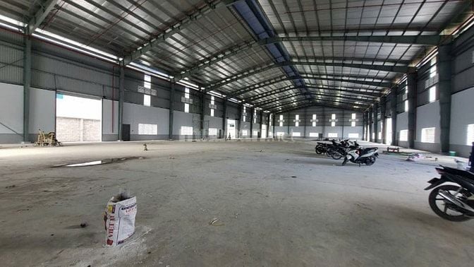 Bán nhà xưởng 5.100m2m  ngay KCN Đức hòa , Long An , giá bán : 46 tỷ