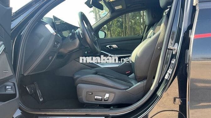 BMW 3 Series 2023 330i M Sport - 36000 km