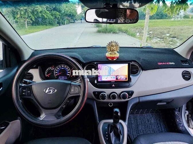 hyundai i10 giá 2xx ( x nhỏ)