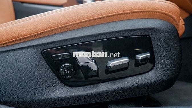 BMW 5 Series 2022 520i M Sport - 30000 km