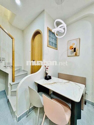 SIÊU PHẨM - XVNT GẦN HÀNG XANH - KHU D - LÀNG ĐẠI HỌC