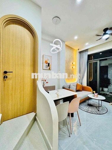 SIÊU PHẨM - XVNT GẦN HÀNG XANH - KHU D - LÀNG ĐẠI HỌC