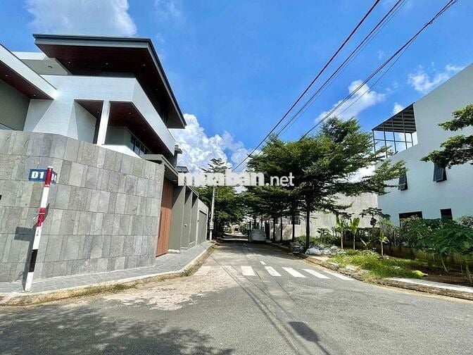 Tin Cực Hot. Bán 5 lô liền kề đối diện công viên ngay KDC Bửu Long mở