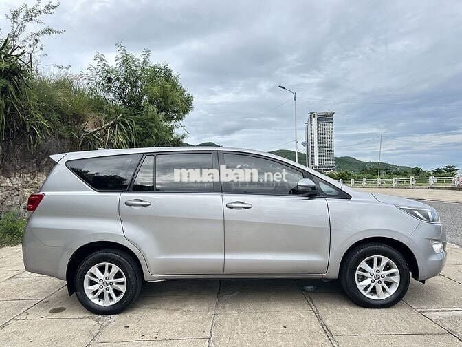 Toyota Innova 2018 2.0E - 125 km