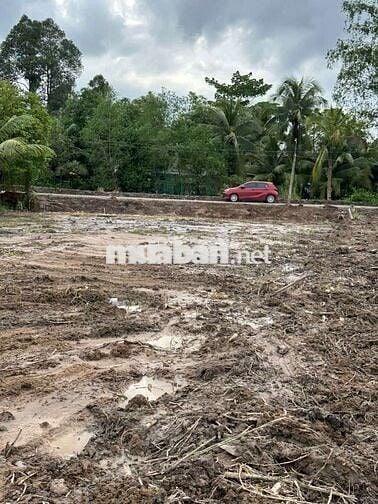 330 TRIỆU CÁCH TRUNG TÂM TP VĨNH LONG 3, 5km