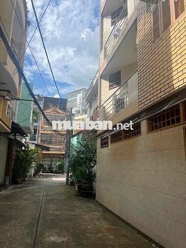 Nhà sát mặt tiền 3/2 (7,5m x 10m) khu trung tâm tiện lợi q11