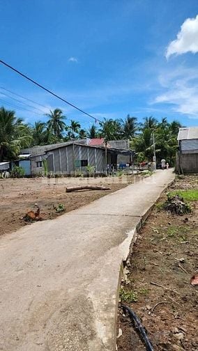 Chính chủ cần bán đất đẹp có thổ cư đường ô tô tới đất .có giáp rạch 