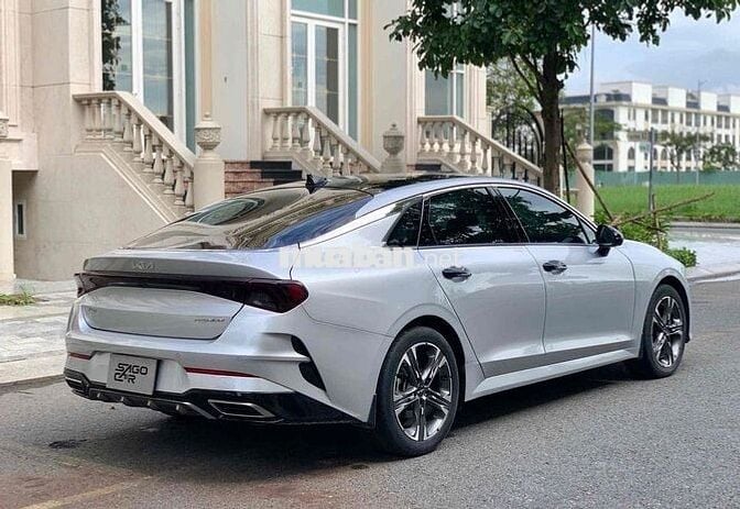 Kia K5 Premium 2022 giá rẻ