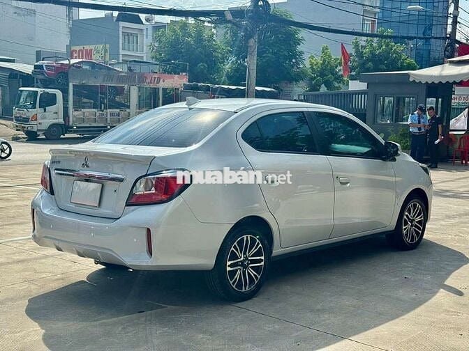 Mitsubishi Attrage Premium 2021 Trắng - Od 5600 km