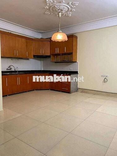 (5PN) Cho thuê ngõ 204 Trần Duy Hưng 50m×5T  ba gác đỗ cửa ở gđ, nhóm