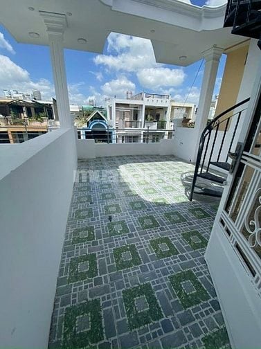 Cần bán nhà 32 đường 24B - KDC Tên Lửa