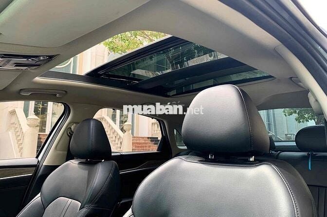 Kia K5 Premium 2022 giá rẻ