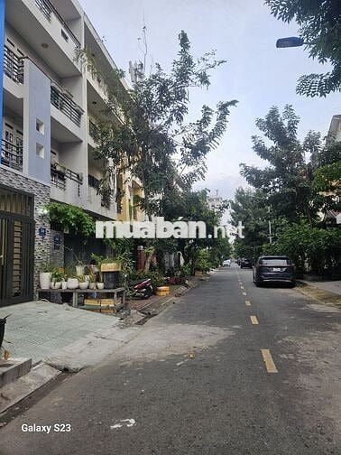 Mặt bằng kinh doanh 100m2 kdc him lam 6a(trung sơn) . Bình chánh