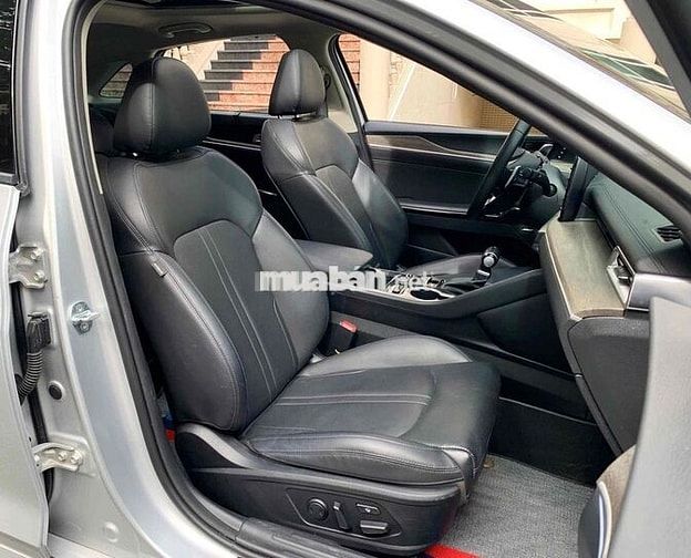 Kia K5 Premium 2022 giá rẻ